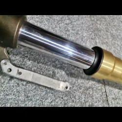 BATON DE FOURCHE DROIT Z 1000 N 03/06