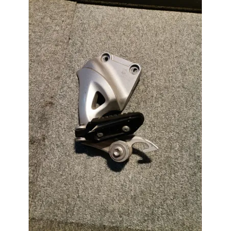 PLATINE PASSAGER GAUCHE 1300 GSXR HAYABUSA DE 2011