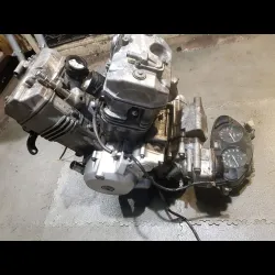 MOTEUR 650 DEAUVILLE RC47 E 98/05