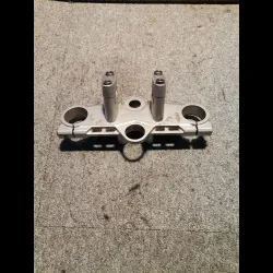 TE DE FOURCHE SUPERIEUR 650 BANDIT S 05/06