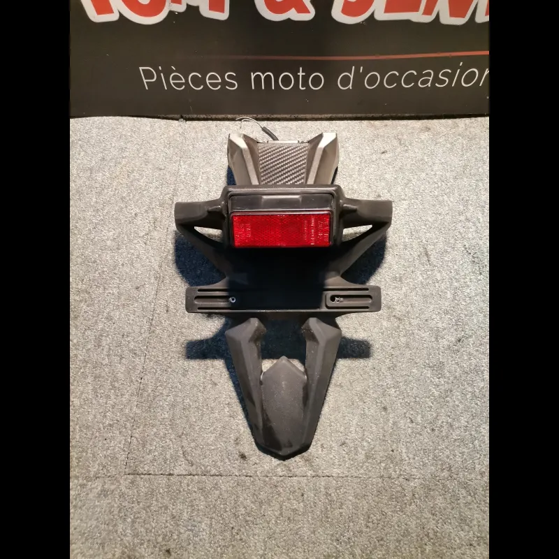 SUPPORT DE PLAQUE D'ORIGINE 600 GSXR 08/10 SUPPORT DE PLAQUE D'ORIGINE 600 GSXR 08/10