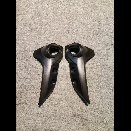 PAIRE SUPPORTS DE CLIGNOTANTS FZ6 N 04/08