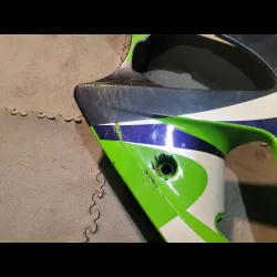 FLANC DE CARENAGE GAUCHE ZX6R 98/99