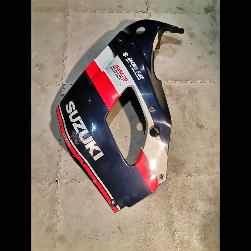 FLANC DE CARENAGE GAUCHE 750 GSXF 88/97 FLANC DE CARENAGE GAUCHE 750 GSXF 88/97
