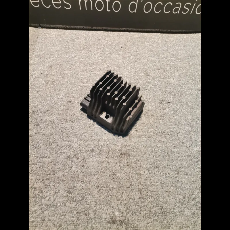 REGULATEUR DE TENSION R1 07/08 REGULATEUR DE TENSION R1 07/08