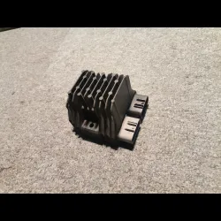 REGULATEUR DE TENSION R1 07/08