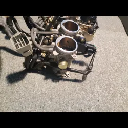 RAMPE D'INJECTION COMPLETE R1 07/08