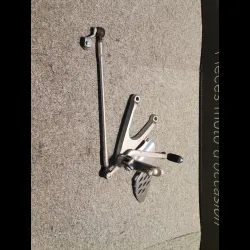 PLATINE PILOTE GAUCHE R1 07/08