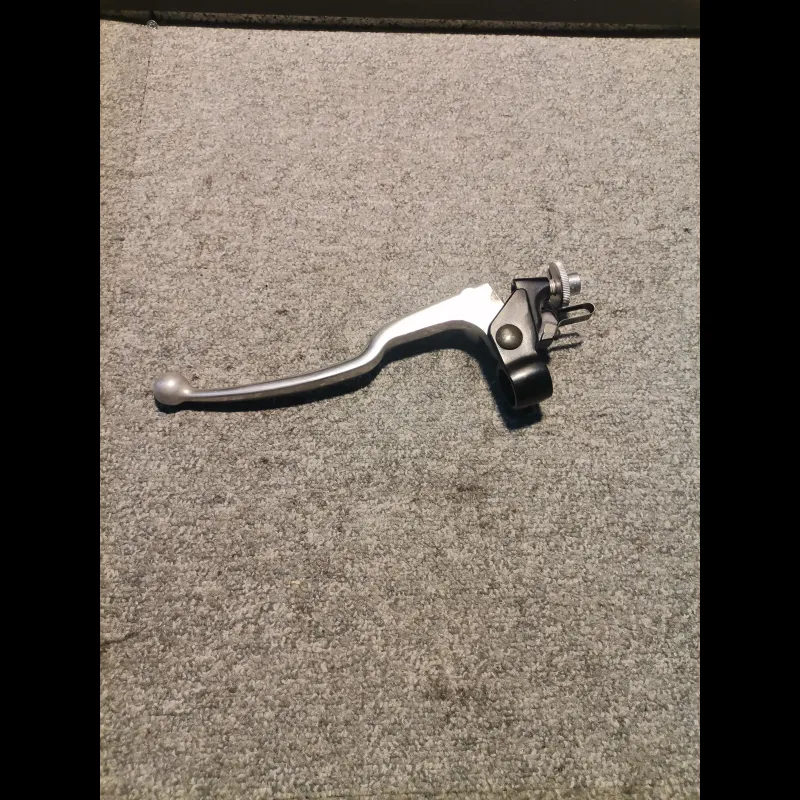 LEVIER D'EMBRAYAGE + COCOTTE R1 07/08 LEVIER D'EMBRAYAGE + COCOTTE R1 07/08