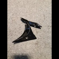 PLASTIQUE GAUCHE R1 04/06