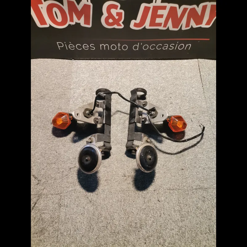 PAIRE SUPPORT PHARE 1200 BANDIT N 00/04 PAIRE SUPPORT PHARE 1200 BANDIT N 00/04