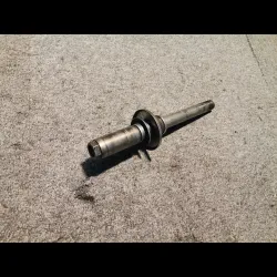 AXE DE ROUE AVANT 1200 BANDIT 00/04