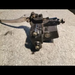 MAITRE CYLINDRE FREIN AVANT 1200 BANDIT N 00/04