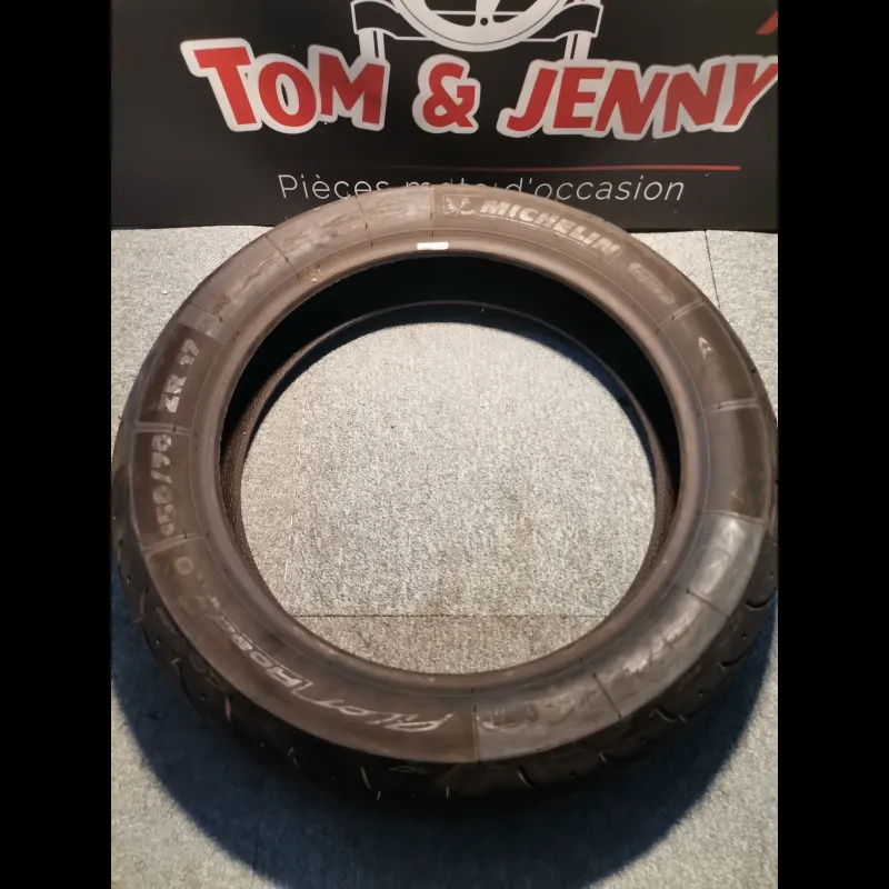PNEU MICHELIN PILOT ROAD 4 NEUF 150/70 ZR17 69W PNEU MICHELIN PILOT ROAD 4 NEUF 150/70 ZR17 69W