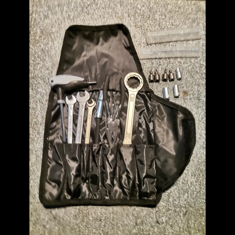 TROUSSE A OUTILS