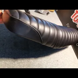 SELLE 125 BLACK SEVEN 21/24