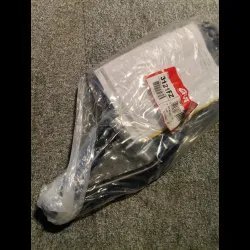 SUPPORTS TOP CASE" GIVI" NEUF GSXS 1000 GT DE 2022