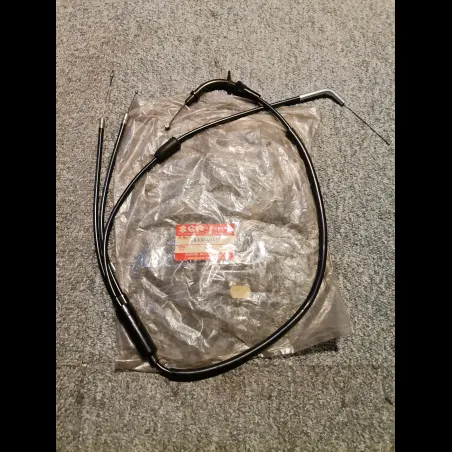 CABLE ACCELERATEUR (NEUF) RG 250 GAMMA 86/87