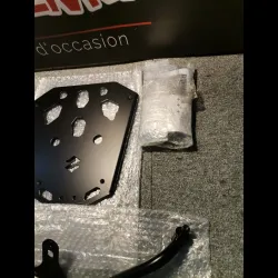 SUPPORT TOP CASE (NEUF) 1050 VSTROM 23/25