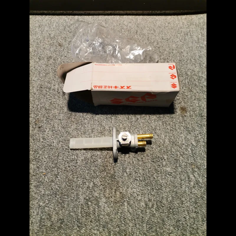 ROBINET ESSENCE (NEUF) 500 GSE 97/08