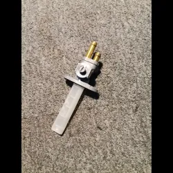 ROBINET ESSENCE (NEUF) 500 GSE 97/08