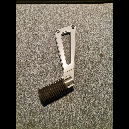 PLATINE PASSAGER DROITE 650 DR SE SP43 91/95