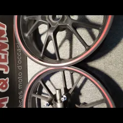 PAIRE JANTES 1050 SPEED TRIPLE 16/18