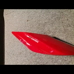 CARENAGE GAUCHE PANIGALE V2 / V4