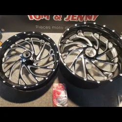 JANTES FORGEES (NEUVES) DIAVEL 11/21