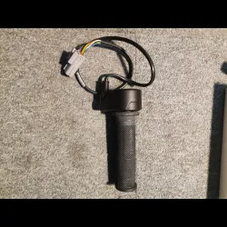 COMMANDE GAZ ELECT RIDE BY WIRE (NEUF) 821/939 HYPERMOTARD 13/15