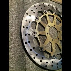 DISQUE FREIN AVANT "BREMBO" (NEUF) 900 MONSTER 2001