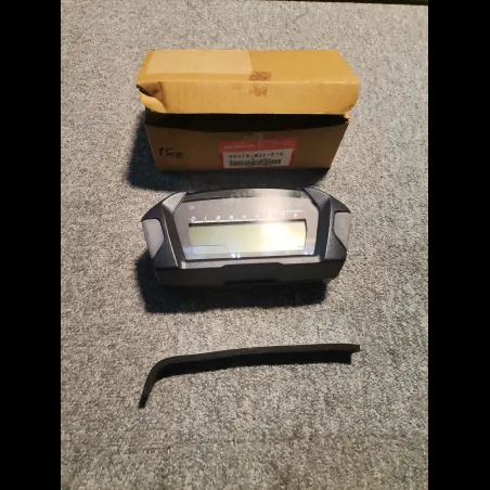 COMPTEUR (NEUF) NC 700 RC62 12/13
