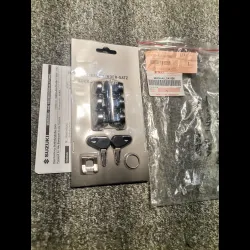 JEU DE SERRURES VALISES (NEUF) DL 1050 VSTROM 20/21