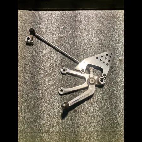 PLATINE PILOTE GAUCHE R6 99/02