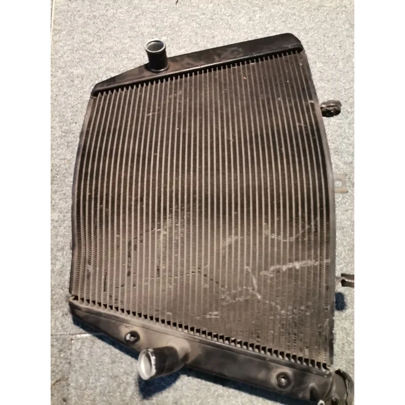 RADIATEUR D'EAU 1000 GSXR DE 2001