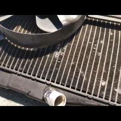 RADIATEUR D'EAU 750 GSXR 92/95