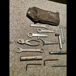 TROUSSE A OUTILS 650 SV 99/02